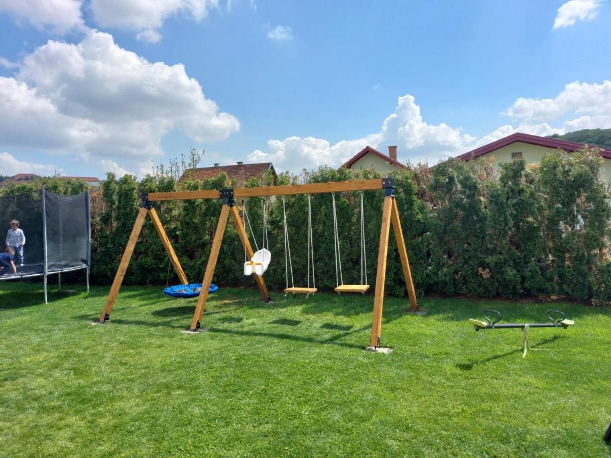 Aria Apartmani Vrdnik Esterno foto