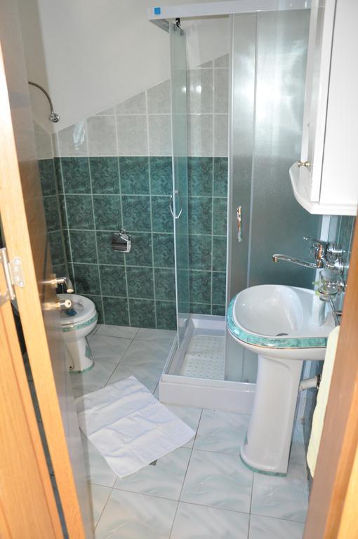 Aria Apartmani Vrdnik Esterno foto