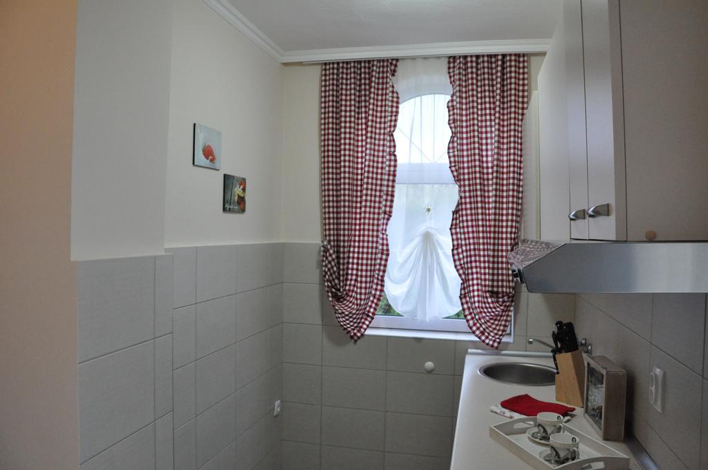 Aria Apartmani Vrdnik Esterno foto