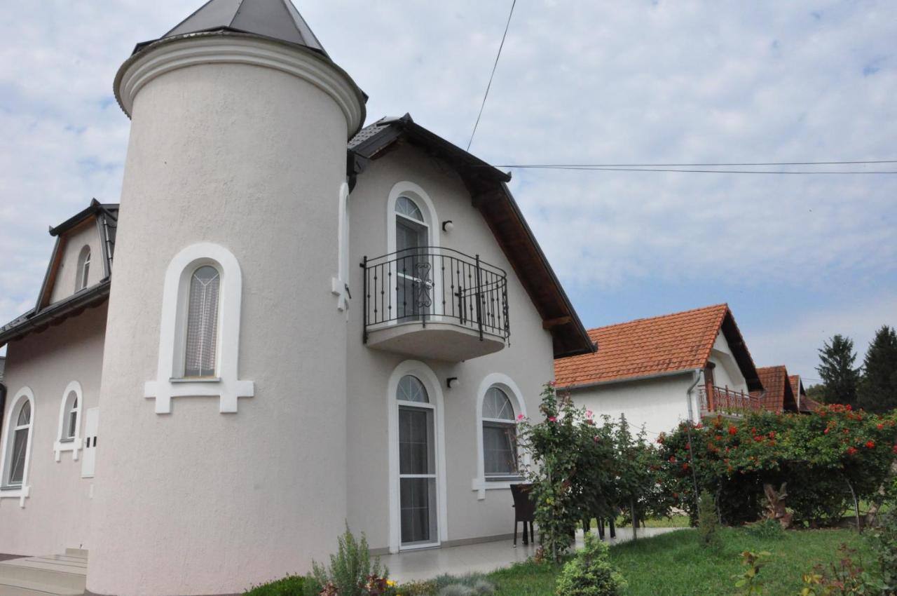 Aria Apartmani Vrdnik Esterno foto